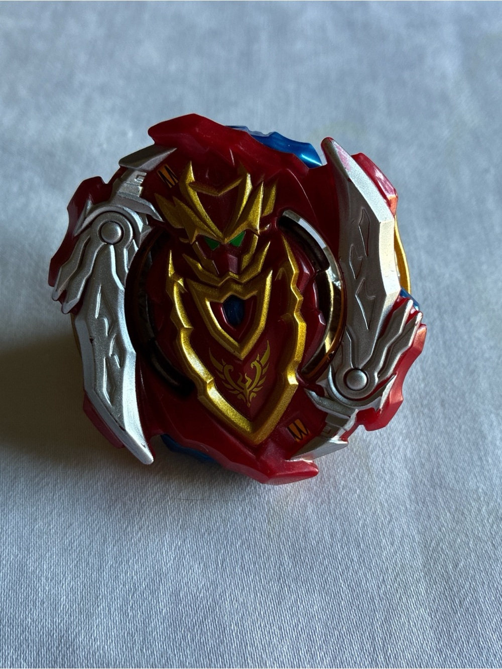 Red and Gold Winged Spinning Top Toy Betblade